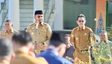 Apel Gabungan yang dipimpin langsun Bupati Bassam Kasuba, Senin (6/10/2025)