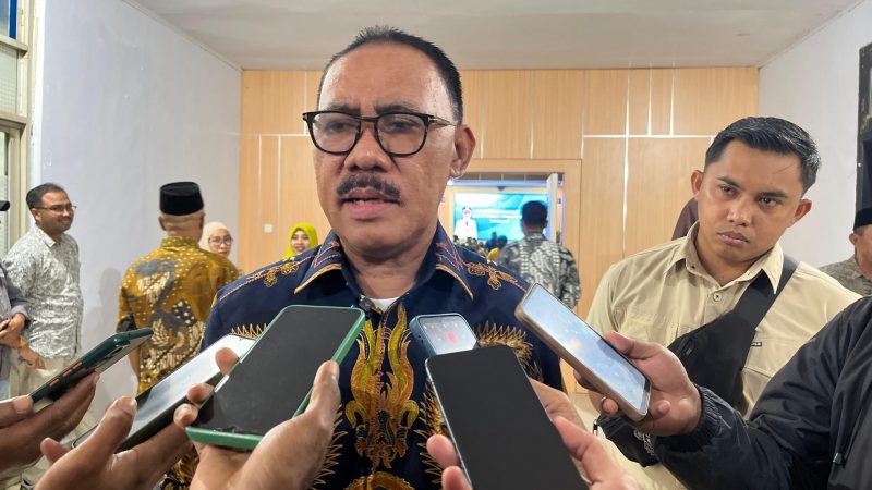 Bupati Halmahera Barat James Uang.