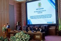 Wabup Djufri Muhamad menyampaikan pidato Nota Keuangan dan Penjelasan Kepala Daerah atas Ranperda tentang Perubahan Peraturan Daerah Nomor 1 Tahun 2025 mengenai APBD Tahun Anggaran 2025. (Istimewa)