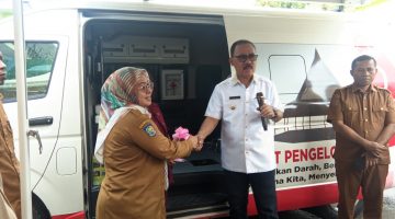 Dapat Dua Unit Ambulance Dari Kemenkes, Bupati James Apresiasi Dirut RSUD Jailolo