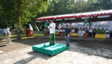 Wabup Halbar Djufri Muhamad saat membacakan amanat Menteri Agama RI. (Ruslan)