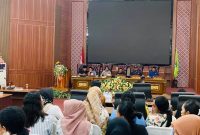 RDP DPRD dan ratusan Honorer Halmahera Barat. (Breges)