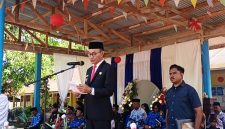 Wakil Bupati Djufri Muhamad saat menyampaikan amanat Menteri Pendidikan Dasar dan Menengah. (Icon)
